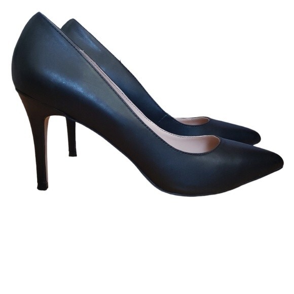 Charles David Vibe Black Leather Minimalist Capsule Stiletto Heels size 9 Career - Picture 1 of 8